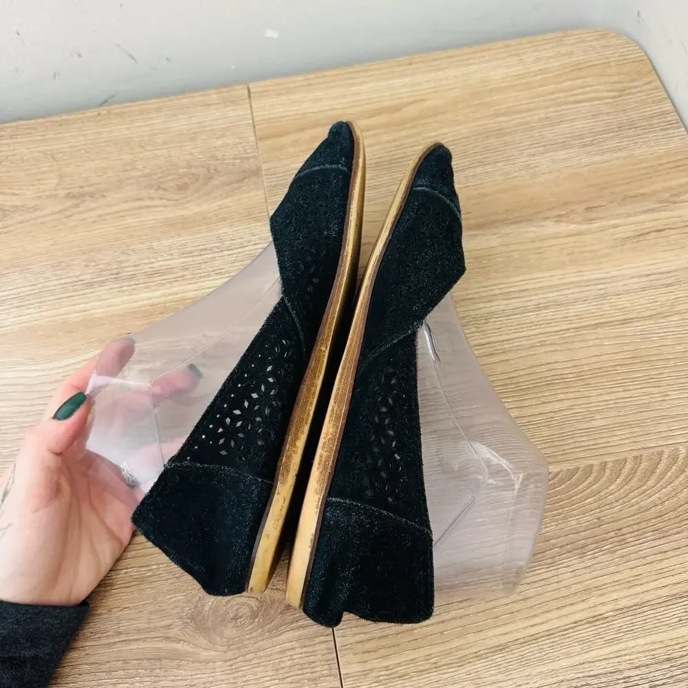 TOMS Jutti Black Suede Leather Perforated Slip On Shoes Women’s Size 9.5